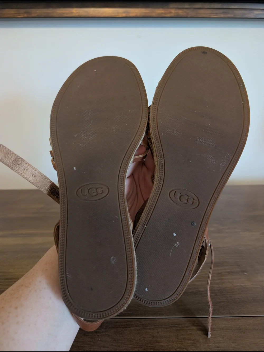 Ugg Women's Brown Woven Leather Sandals